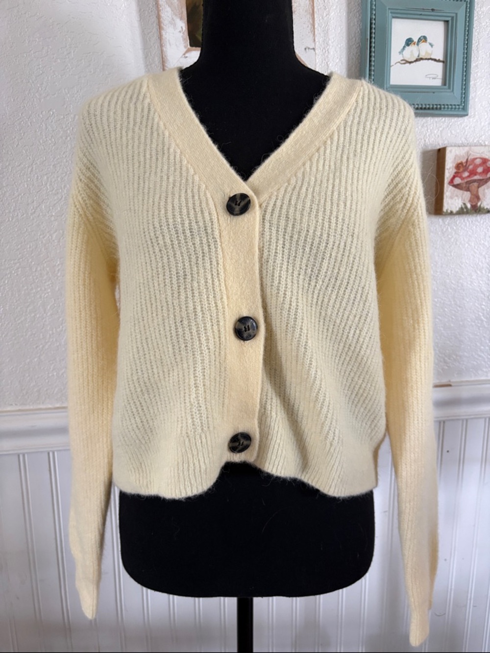 Ganni Cream V-Neck Button Front Cardigan NWOT Sz S